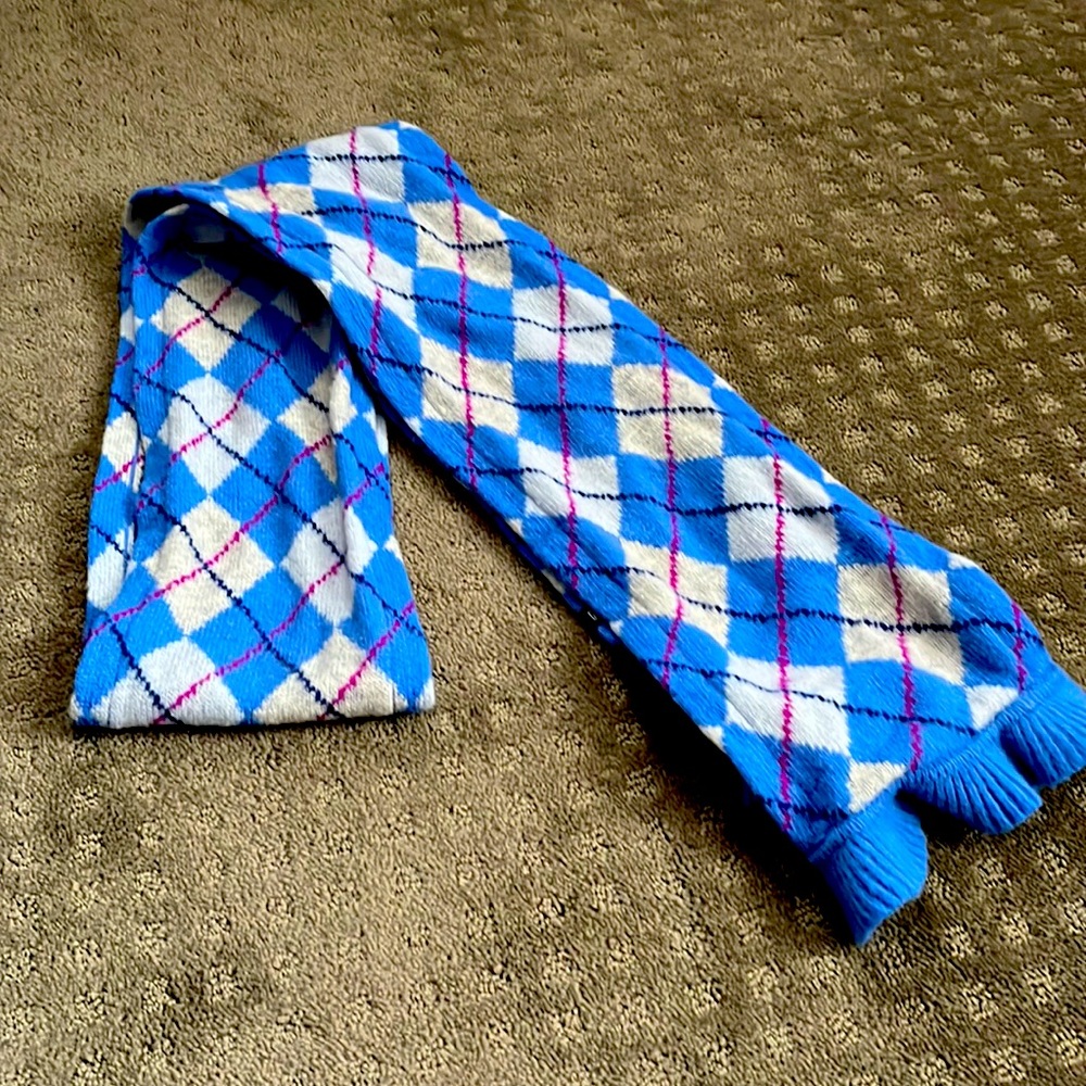 Gap argyle scarf